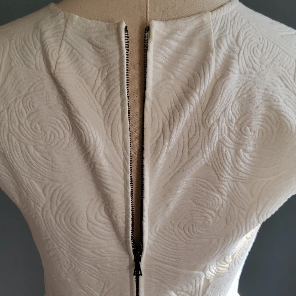 Theory white Peplum   top size s - Picture 10 of 15